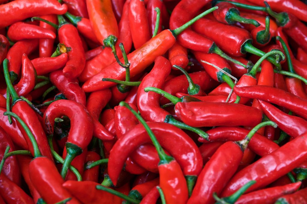 do-spicy-foods-irritate-the-bladder-what-you-need-to-know